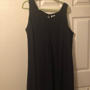 Old Navy -navy sleeveless dress.